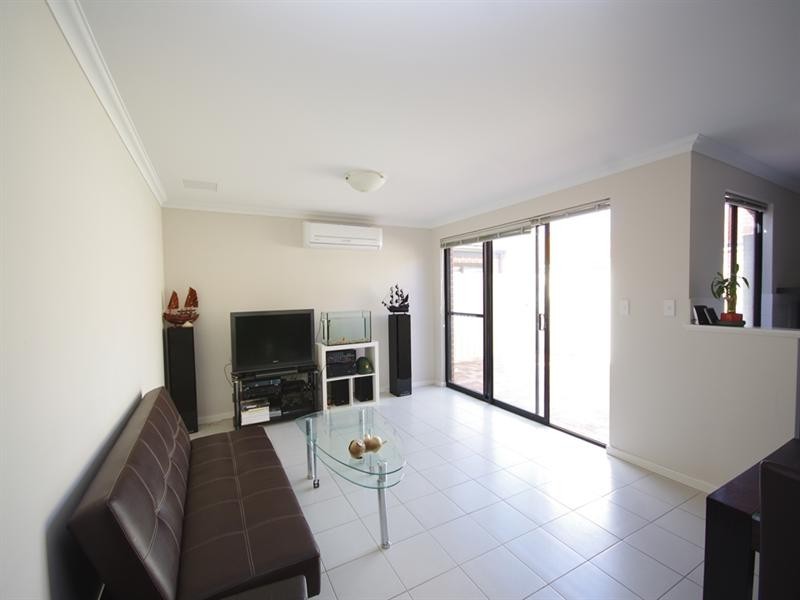 11c Ungaroo Road, Westminster WA 6061