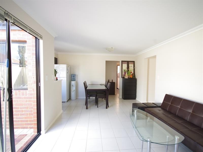 11c Ungaroo Road, Westminster WA 6061