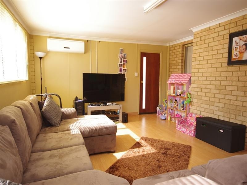 8 Indigo Close, Mirrabooka WA 6061