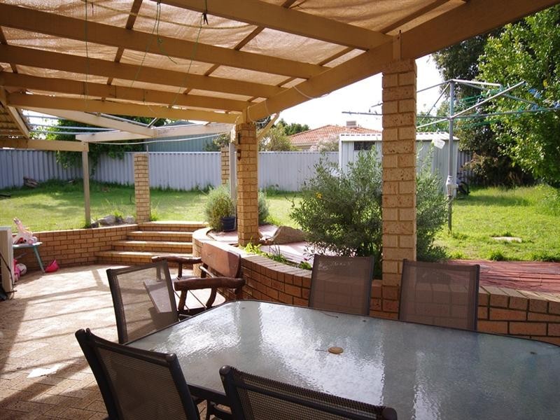 8 Indigo Close, Mirrabooka WA 6061