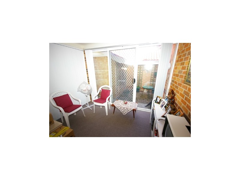 8/6 Fragrant Garden, Mirrabooka WA 6061