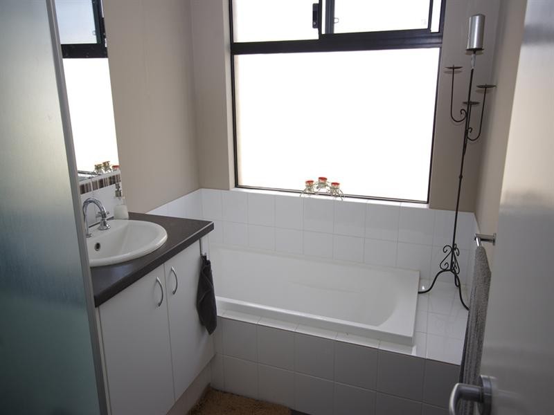 7 Hookstone Drive, Landsdale WA 6065