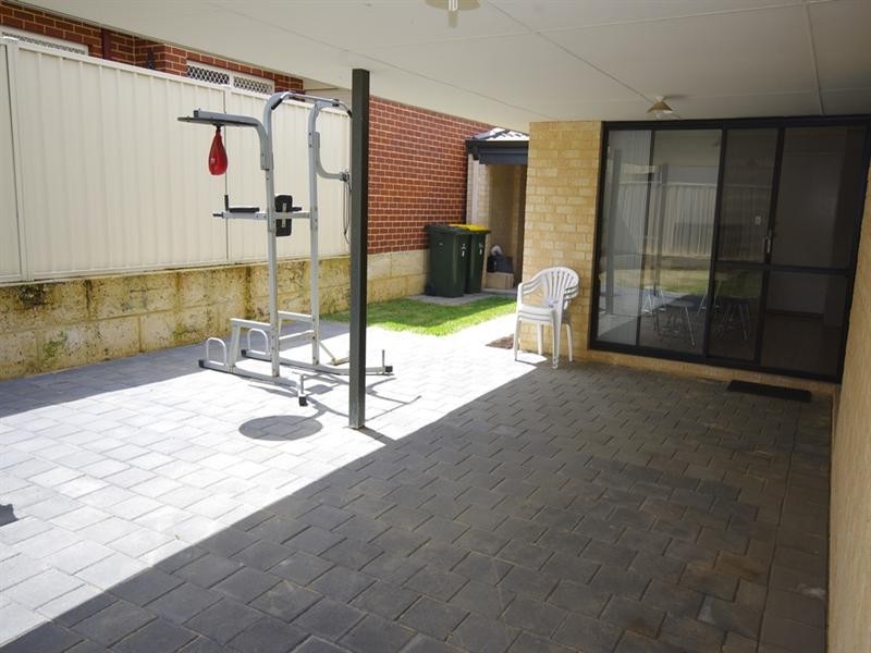 7 Hookstone Drive, Landsdale WA 6065