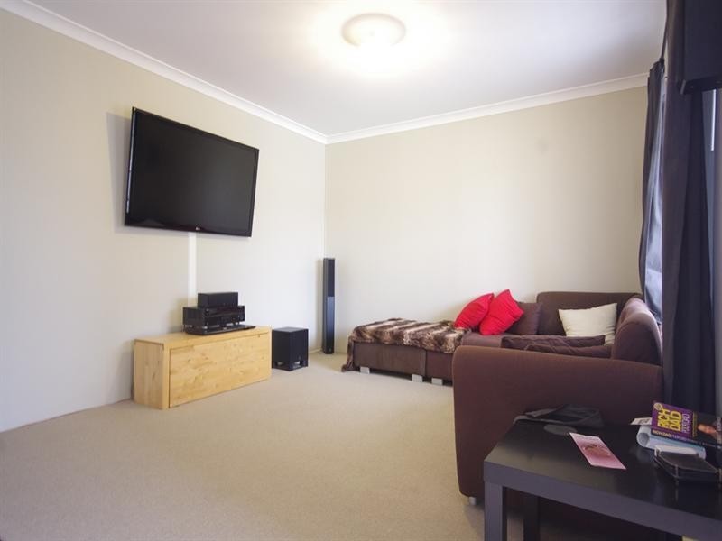 7 Hookstone Drive, Landsdale WA 6065