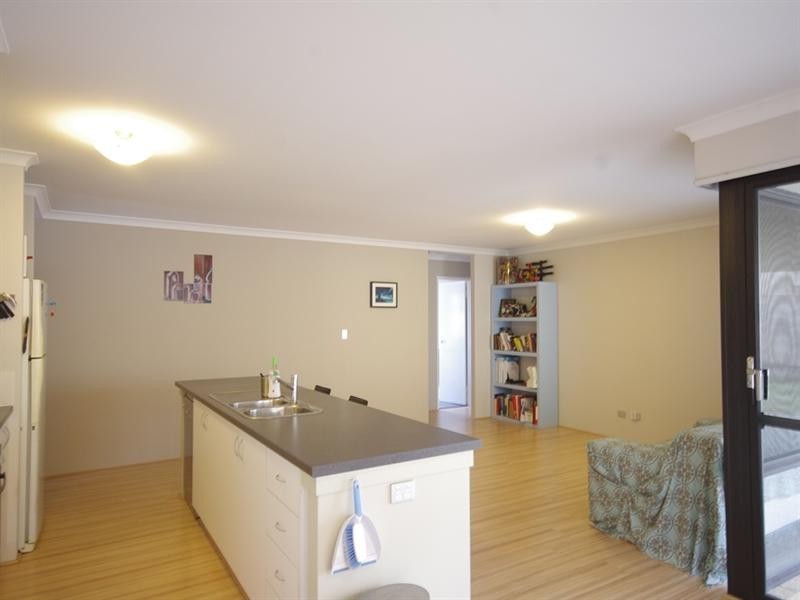 7 Hookstone Drive, Landsdale WA 6065