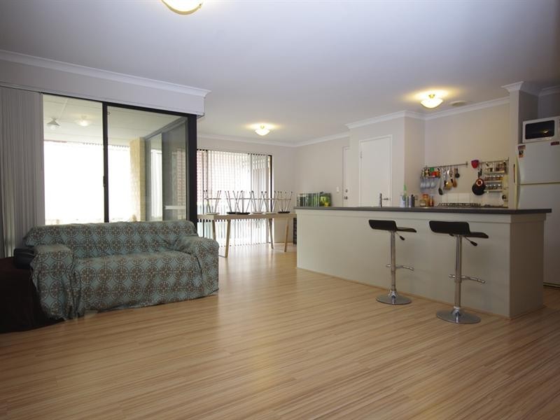 7 Hookstone Drive, Landsdale WA 6065