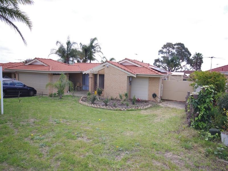 15 Daventry Drive, Alexander Heights WA 6064