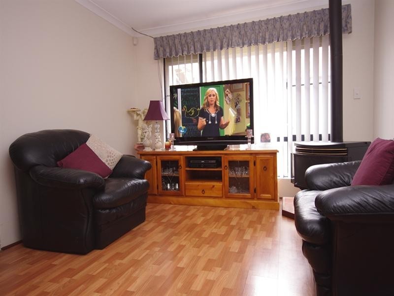 7 Sabine Grove, Alexander Heights WA 6064