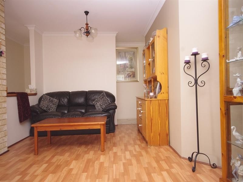 7 Sabine Grove, Alexander Heights WA 6064