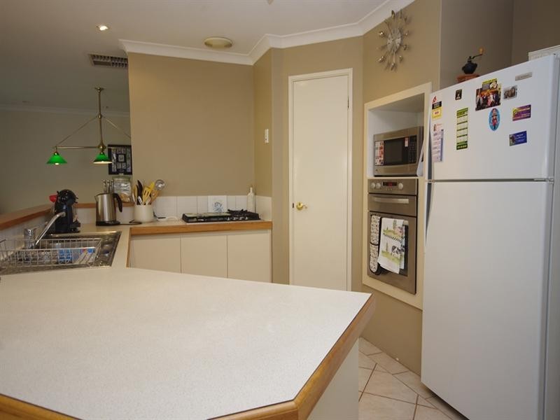 7 Sabine Grove, Alexander Heights WA 6064