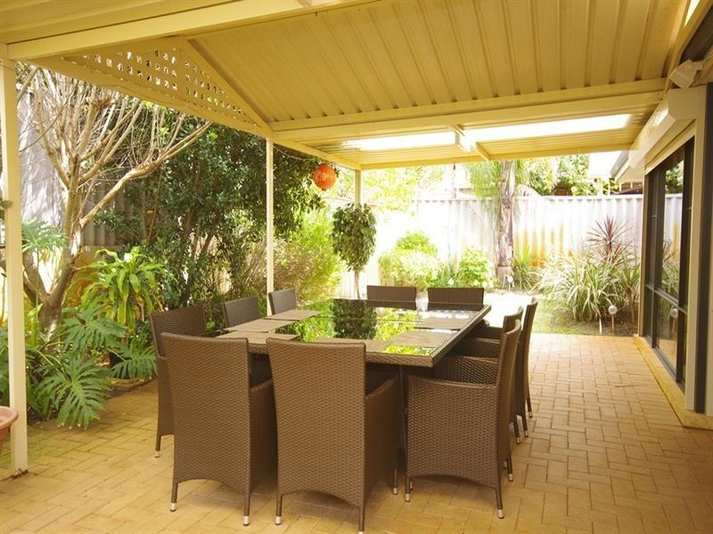 7 Sabine Grove, Alexander Heights WA 6064