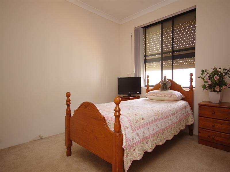 7 Sabine Grove, Alexander Heights WA 6064