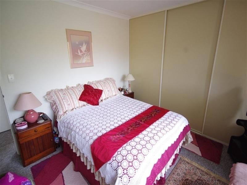 4b Casserley Avenue, Girrawheen WA 6064