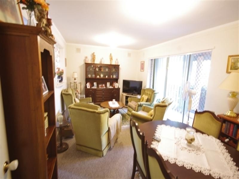 4b Casserley Avenue, Girrawheen WA 6064