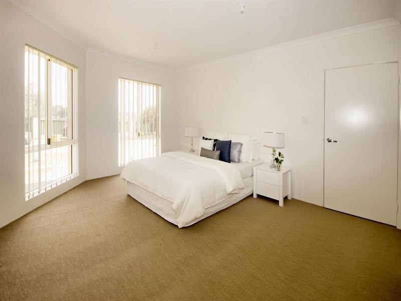 15 Curlington Crescent, Balga WA 6061