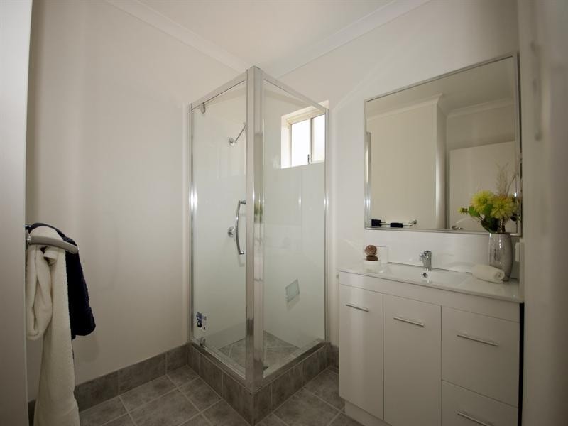 15 Curlington Crescent, Balga WA 6061
