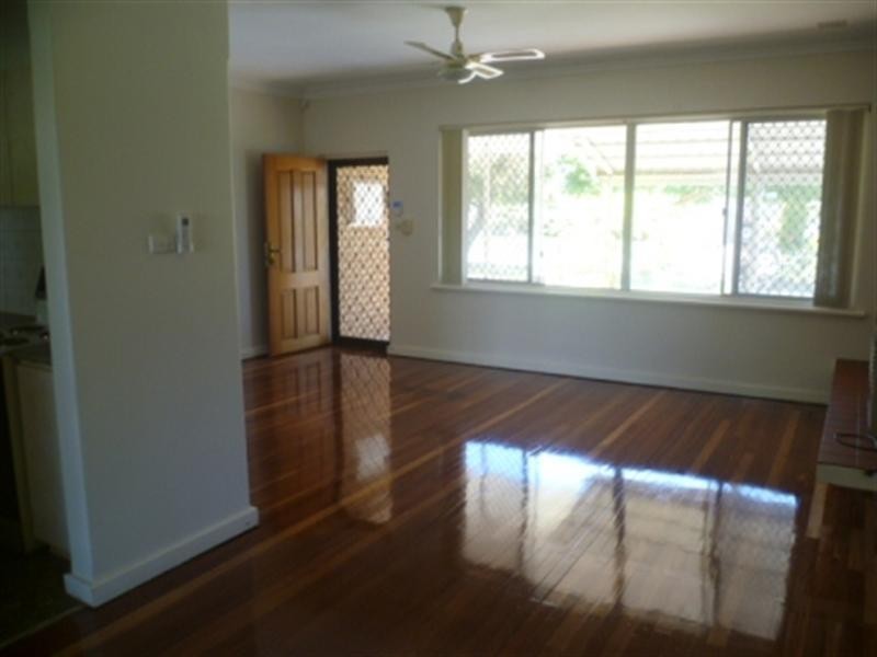 48 Howes Crescent, Dianella WA 6059