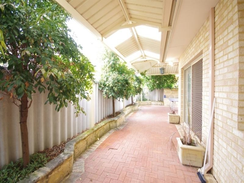 23 Guadalupe Drive, Ballajura WA 6066