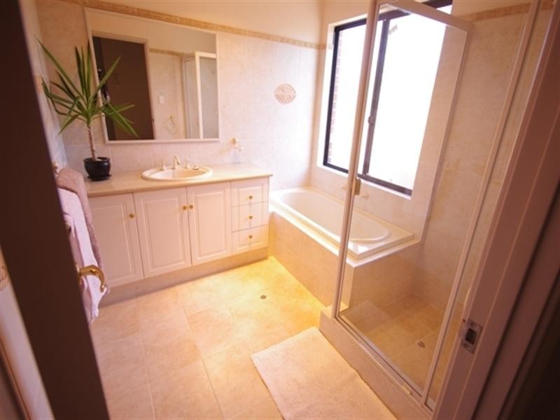 4 Brian Avenue, Yokine WA 6060