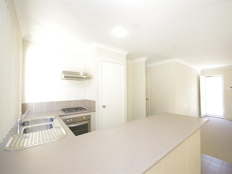 17c Robertsbridge Road, Nollamara WA 6061