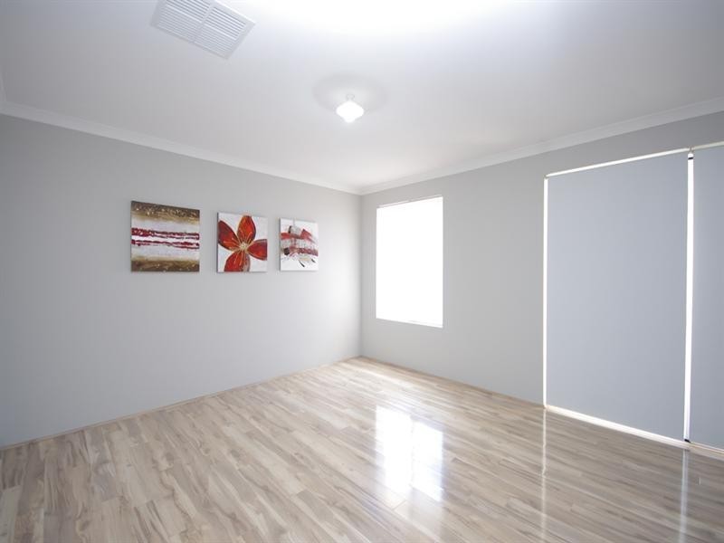 2 Winterton Way, Girrawheen WA 6064