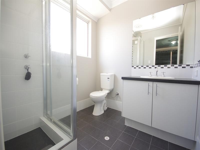 2 Winterton Way, Girrawheen WA 6064