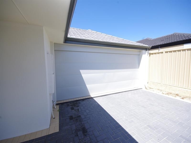 2 Winterton Way, Girrawheen WA 6064