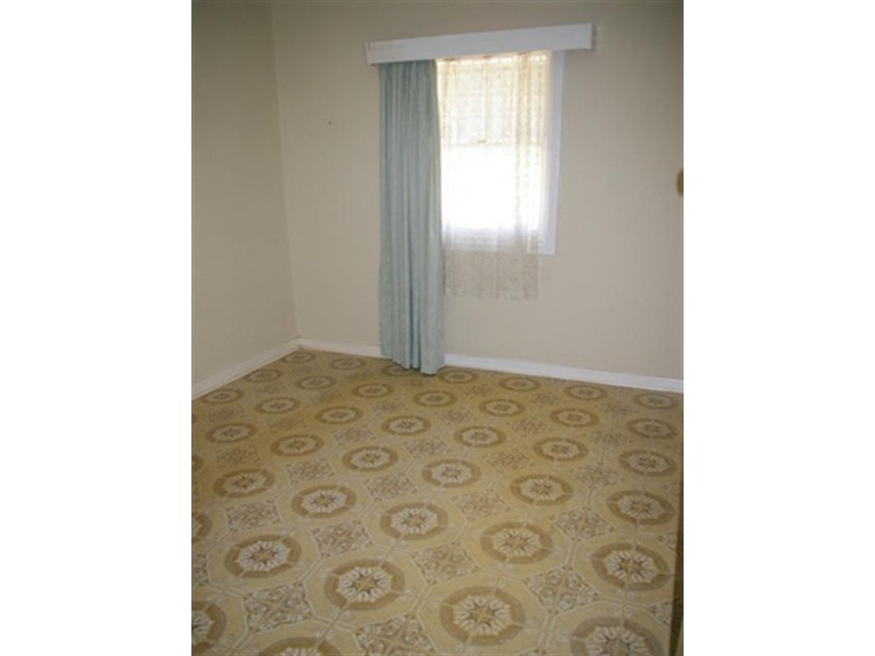 104 Ravenswood Drive, Nollamara WA 6061