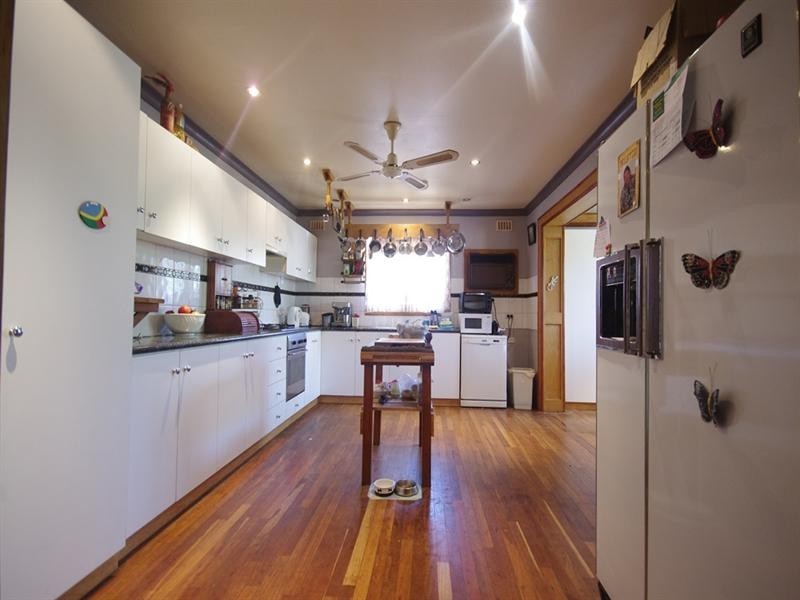 26 Brecknock Way, Girrawheen WA 6064