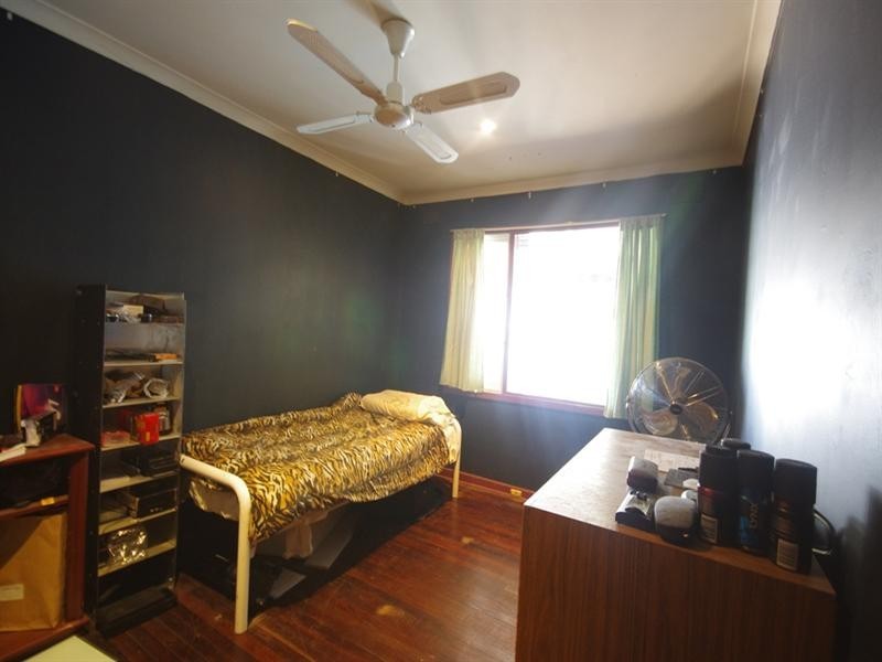 26 Brecknock Way, Girrawheen WA 6064