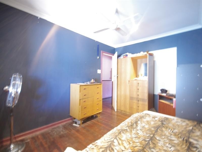 26 Brecknock Way, Girrawheen WA 6064