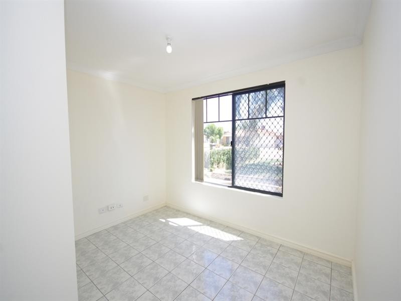 21 Guadalupe Drive, Ballajura WA 6066