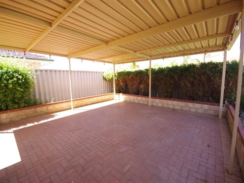 21 Guadalupe Drive, Ballajura WA 6066