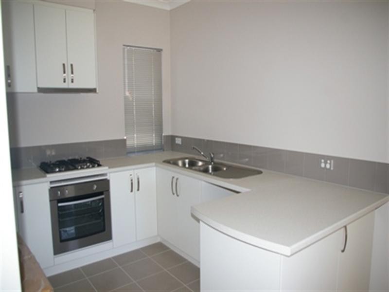 2/2 Quadea Way, Nollamara WA 6061