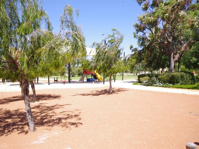 16c Karabil Way, Nollamara WA 6061