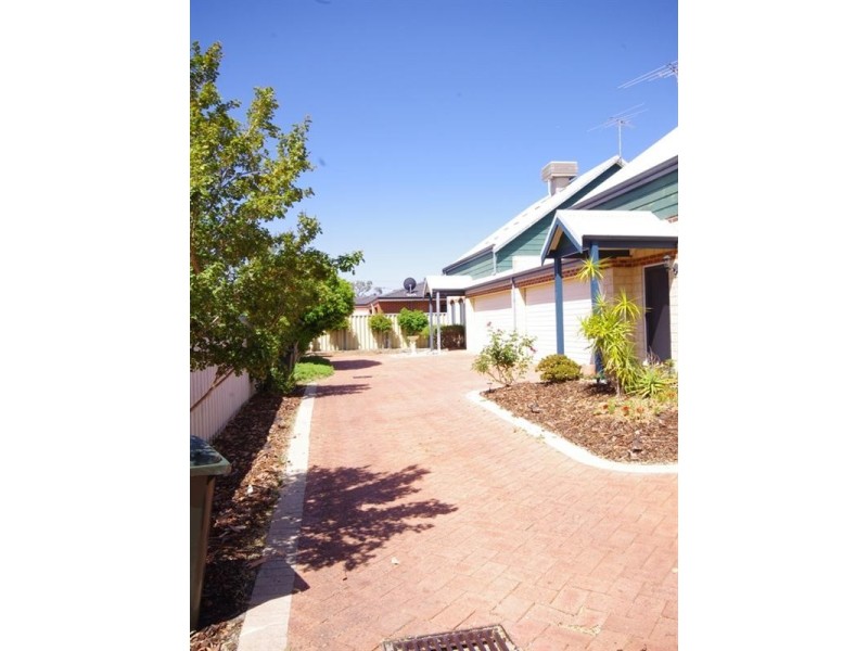 16c Karabil Way, Nollamara WA 6061