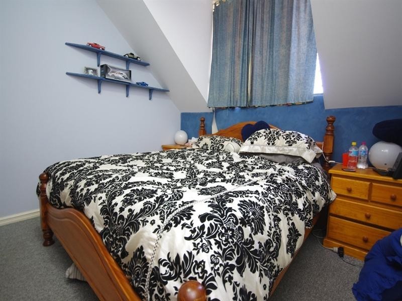 16c Karabil Way, Nollamara WA 6061