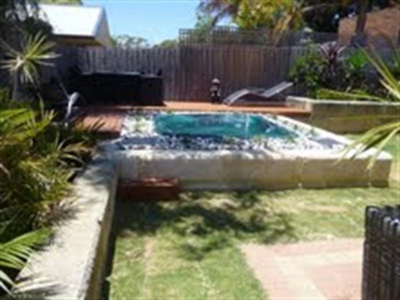 4 Macdonald Avenue, Padbury WA 6025