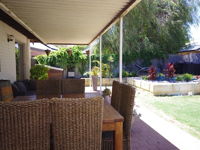 4 Macdonald Avenue, Padbury WA 6025