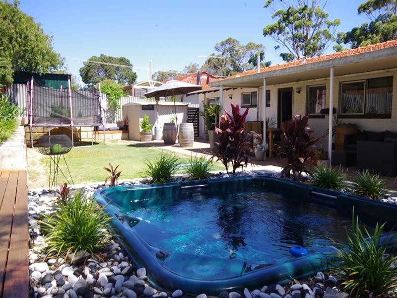 4 Macdonald Avenue, Padbury WA 6025