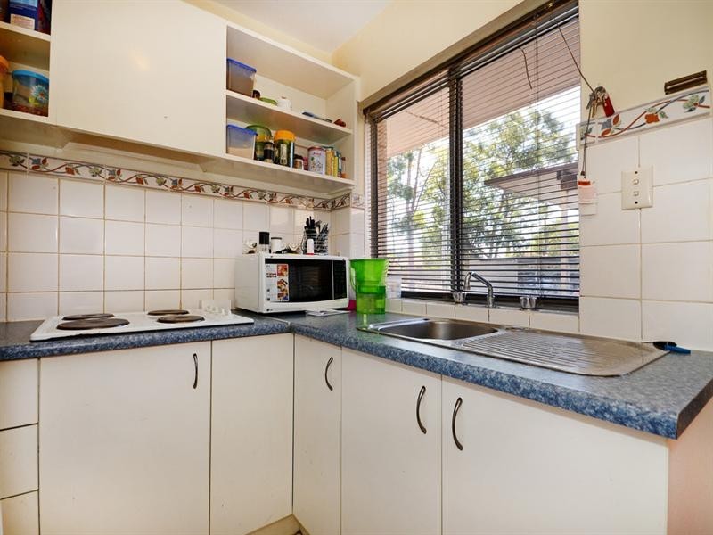 6/22 Chester Avenue, Dianella WA 6059