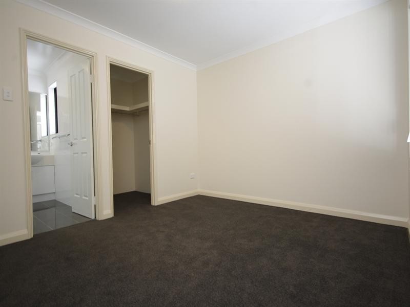 9b Woodchester Road, Nollamara WA 6061