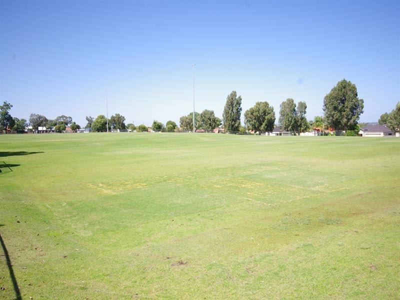 9b Woodchester Road, Nollamara WA 6061