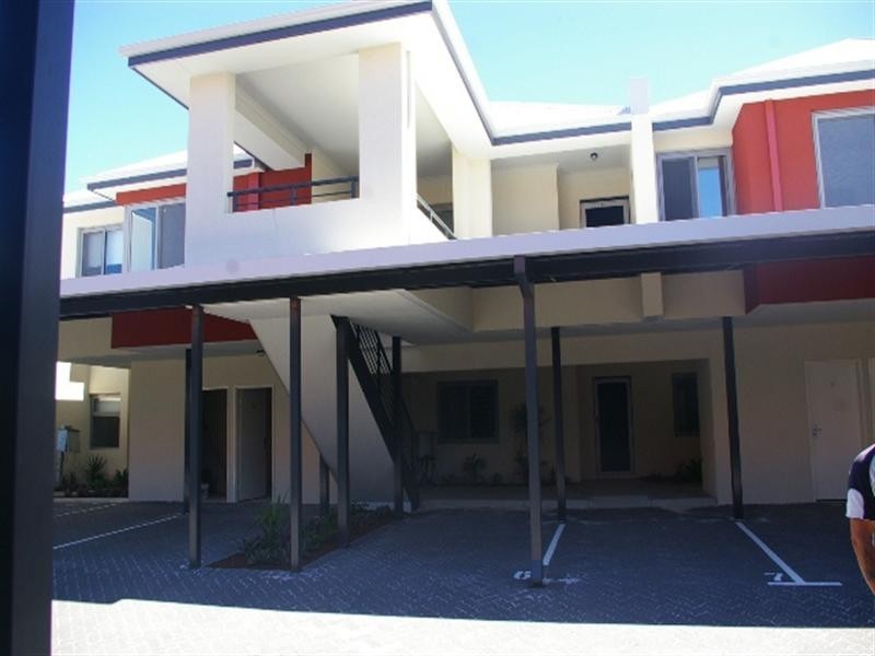 6/13 Wilson Street, Bassendean WA 6054