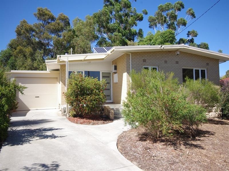 13 Curtis Way, Girrawheen WA 6064