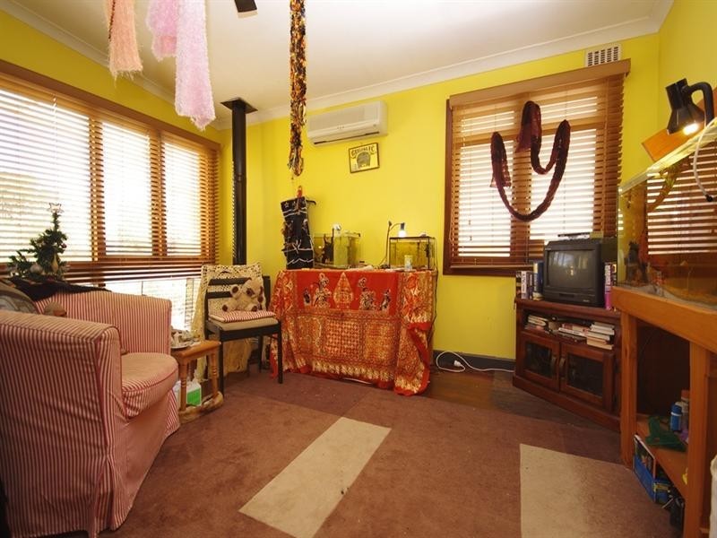 13 Curtis Way, Girrawheen WA 6064