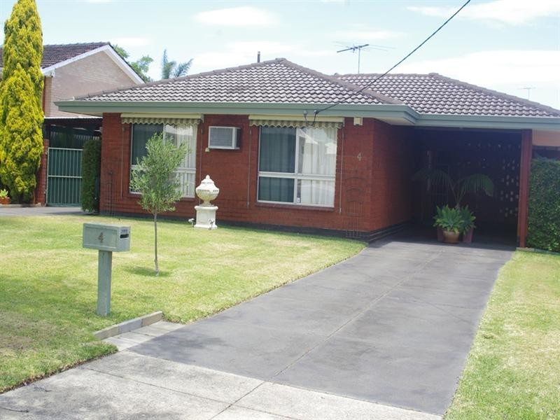 4 Chipala Road, Westminster WA 6061