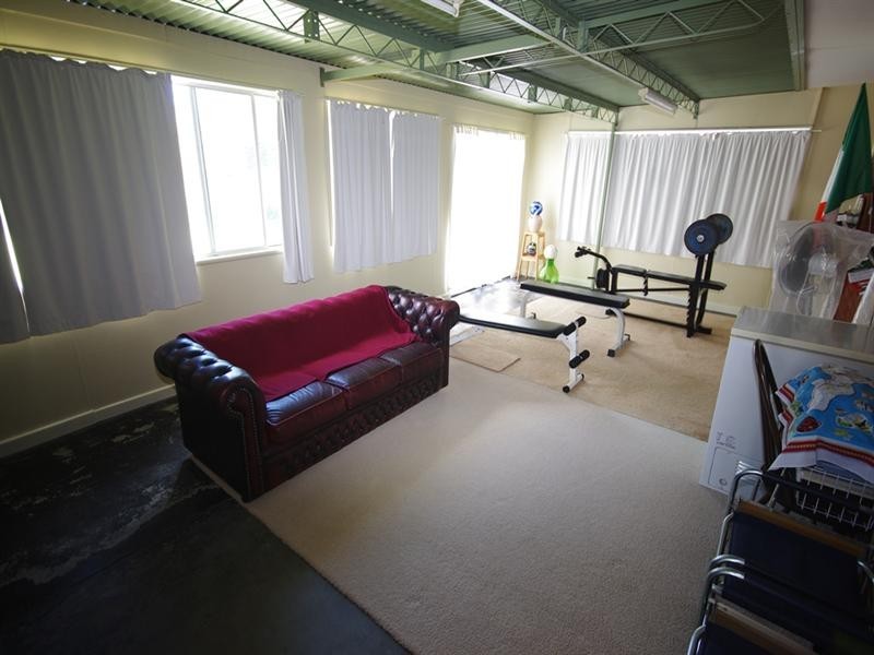 4 Chipala Road, Westminster WA 6061