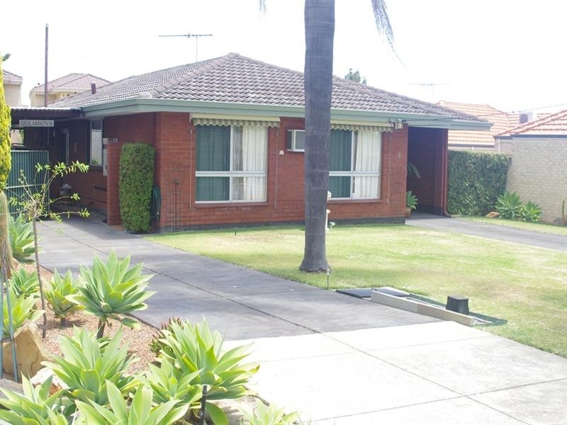 4 Chipala Road, Westminster WA 6061