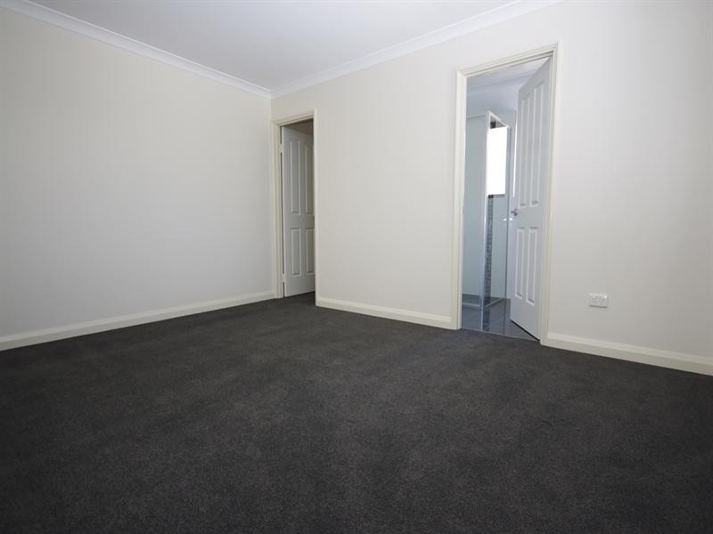 9a Woodchester Road, Nollamara WA 6061